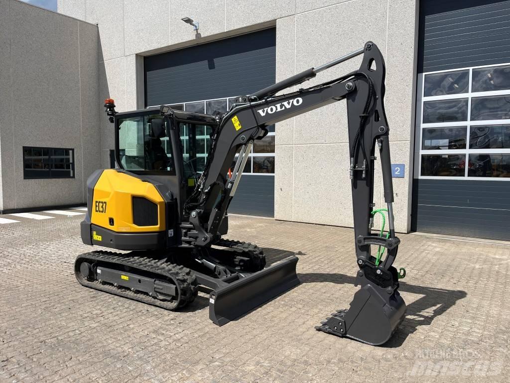 Volvo EC37F Mini Excavators <7t (Mini Diggers)