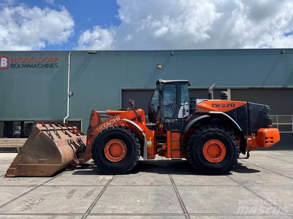 Hitachi ZW370-5B Wheel Loaders