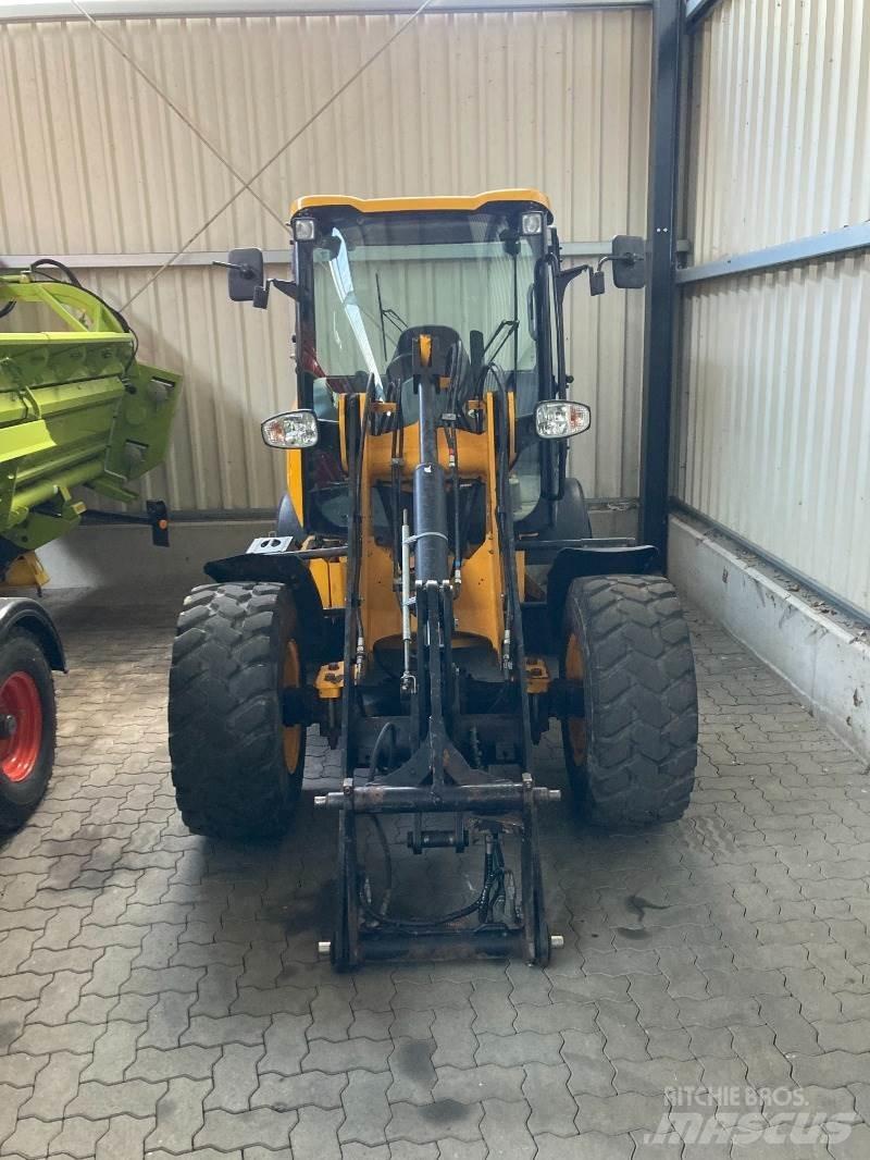 JCB 407 Wheel Loaders