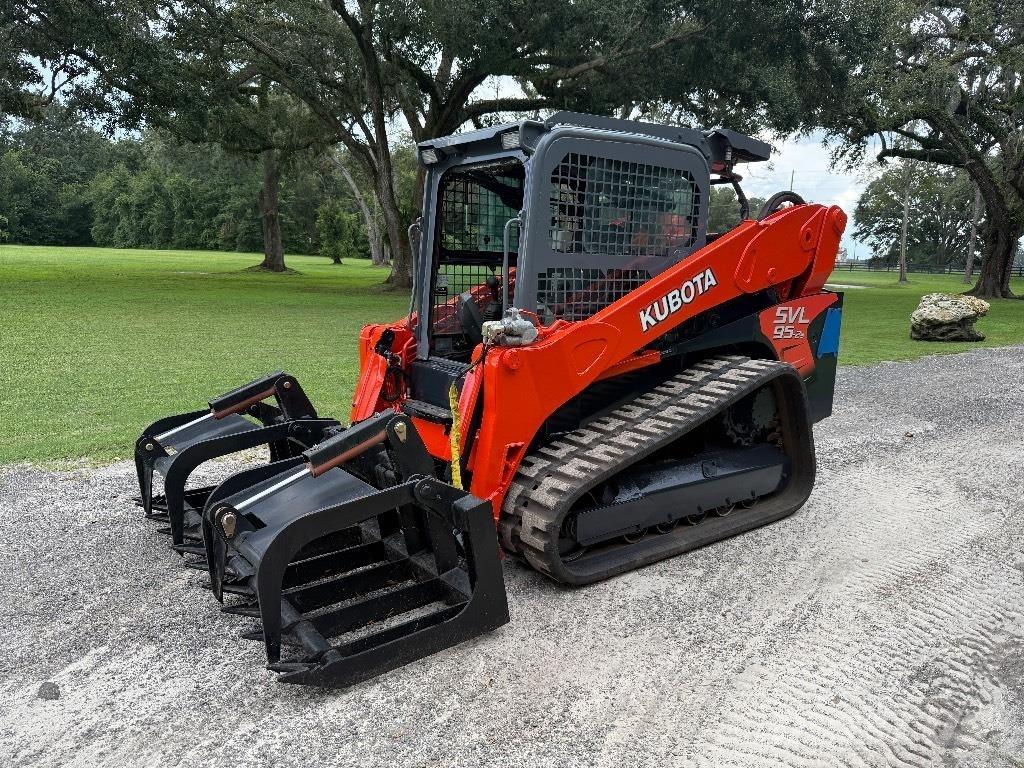 Kubota SVL 95-2 S Skid Steer Loaders