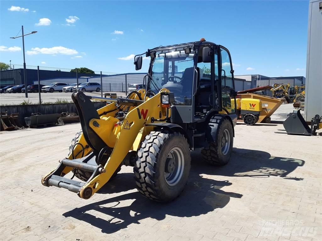 Wacker Neuson WL52 Wheel Loaders