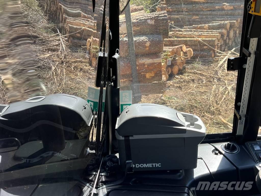 Ponsse Ergo 8W Harvesters