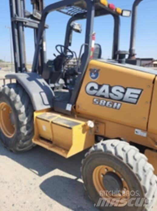 CASE 586H Rough Terrain Trucks