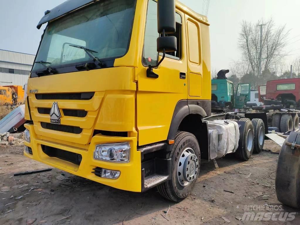 Howo Truck tractor Conventional Trucks / Tractor Trucks
