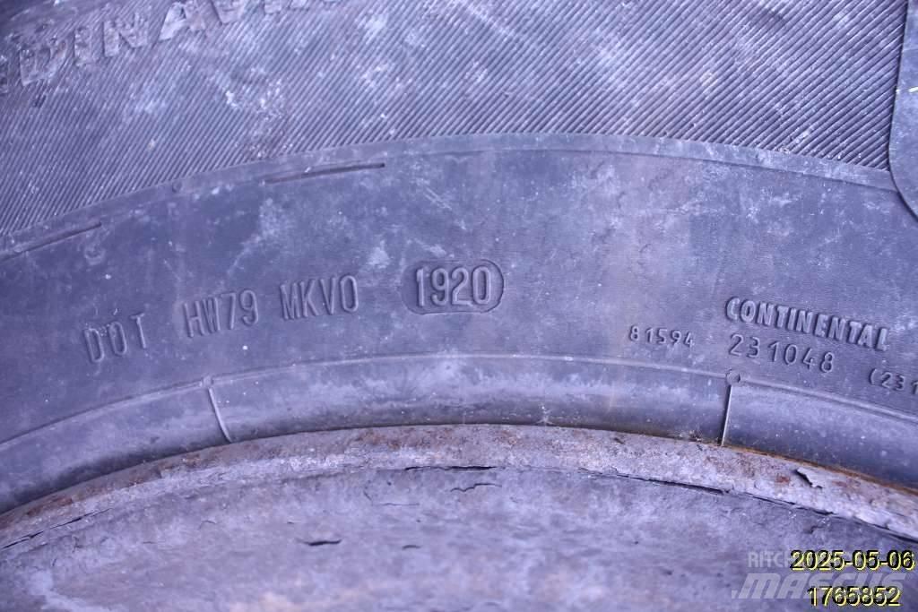  Entreprenad Däck Tires, wheels and rims
