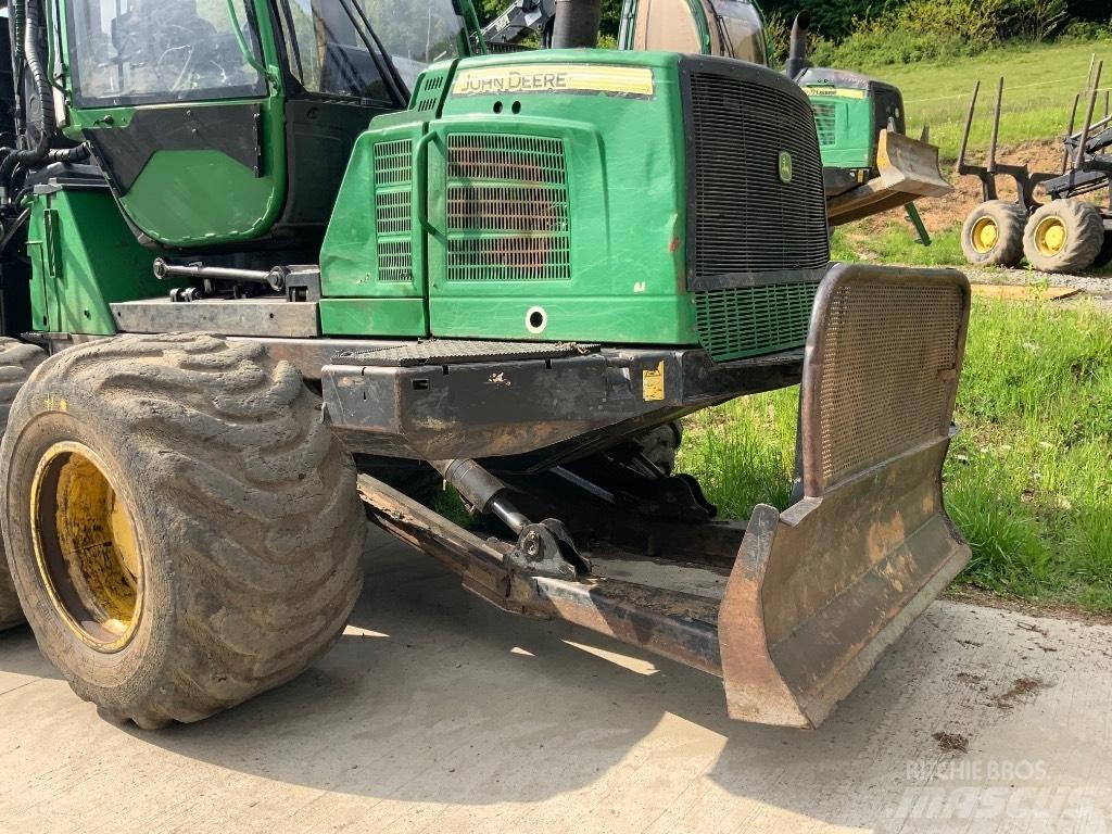 John Deere 1510 E Forwarders