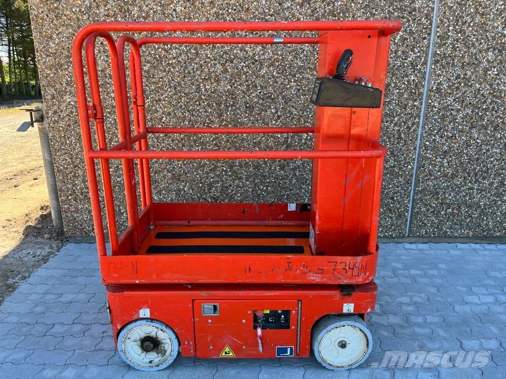 Snorkel TM 12 Vertical mast lifts