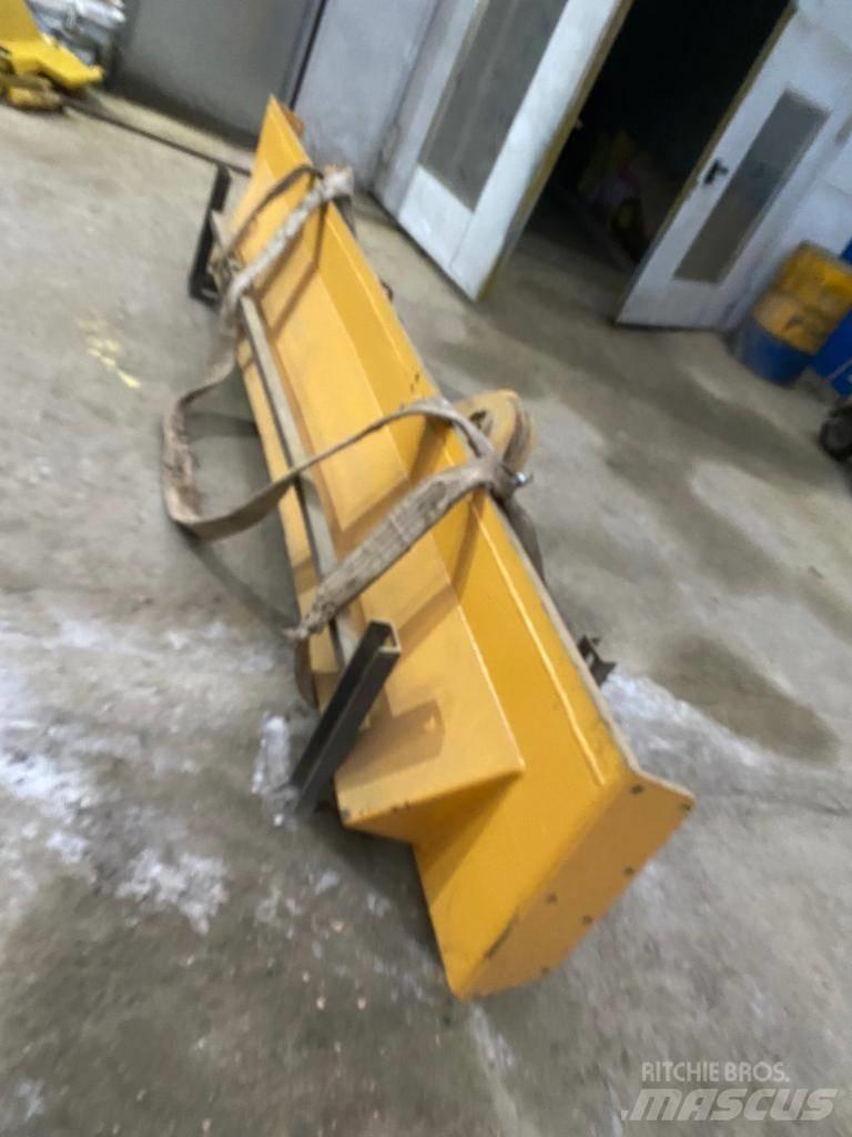 Volvo A 40 F Tailgates