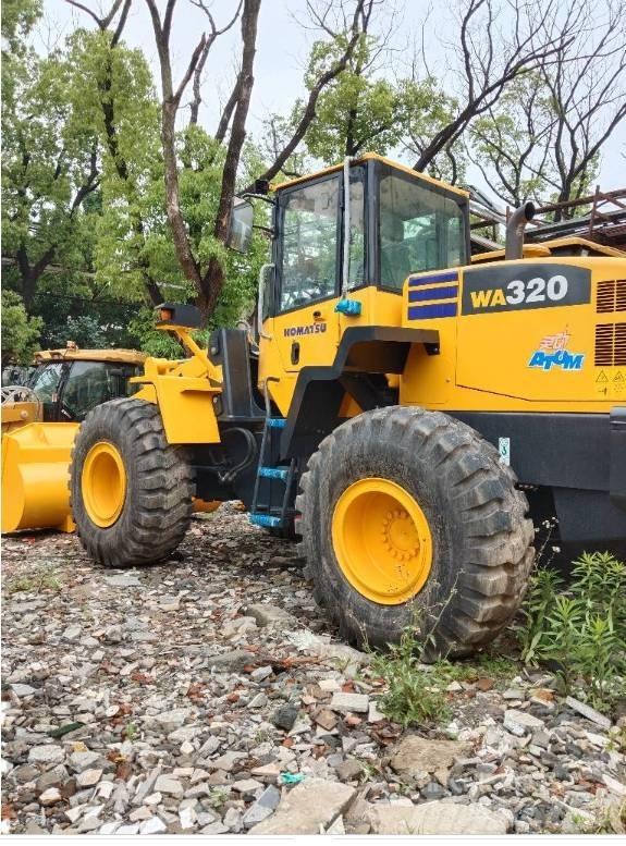 Komatsu WA 320-5 Wheel Loaders