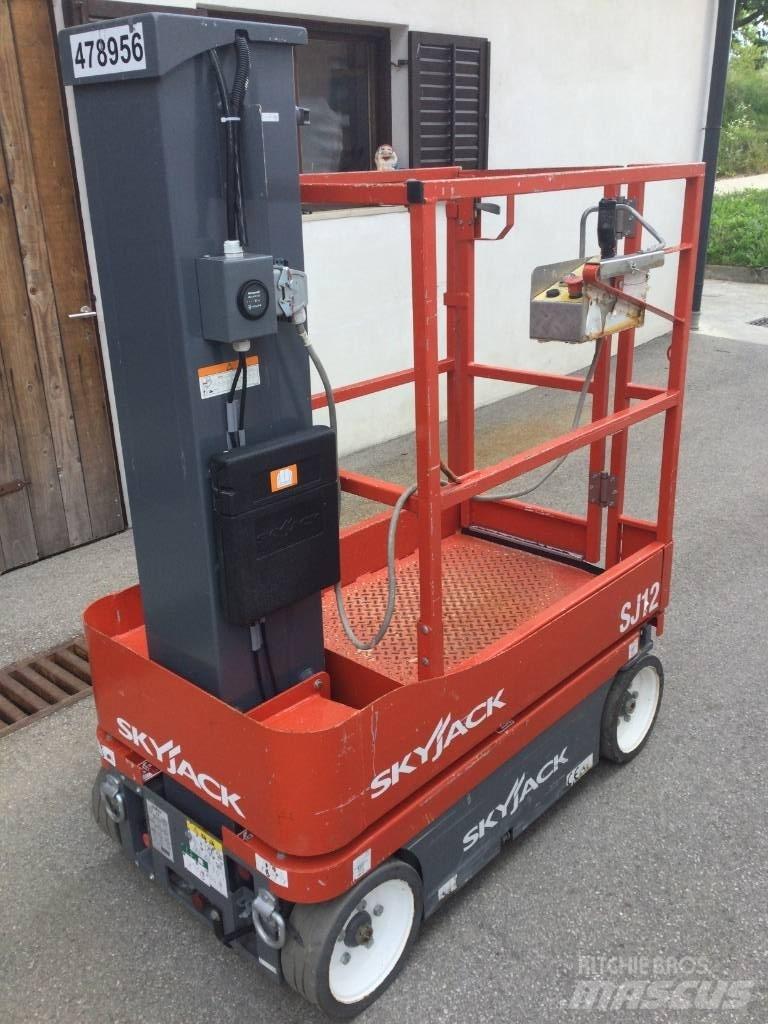 SkyJack SJ 12 Scissor Lifts