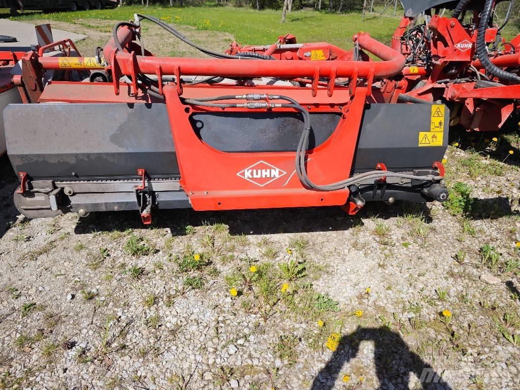 Kuhn FC 883 + FC 313 Mowers