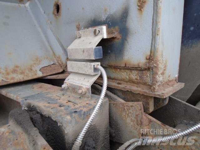 Manac 44226A20 Dump Trailers