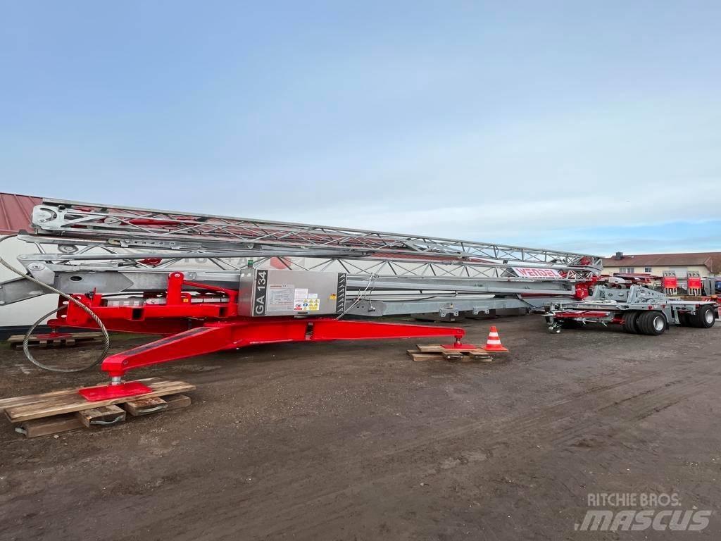 FB GRU GA 134 Tower Cranes