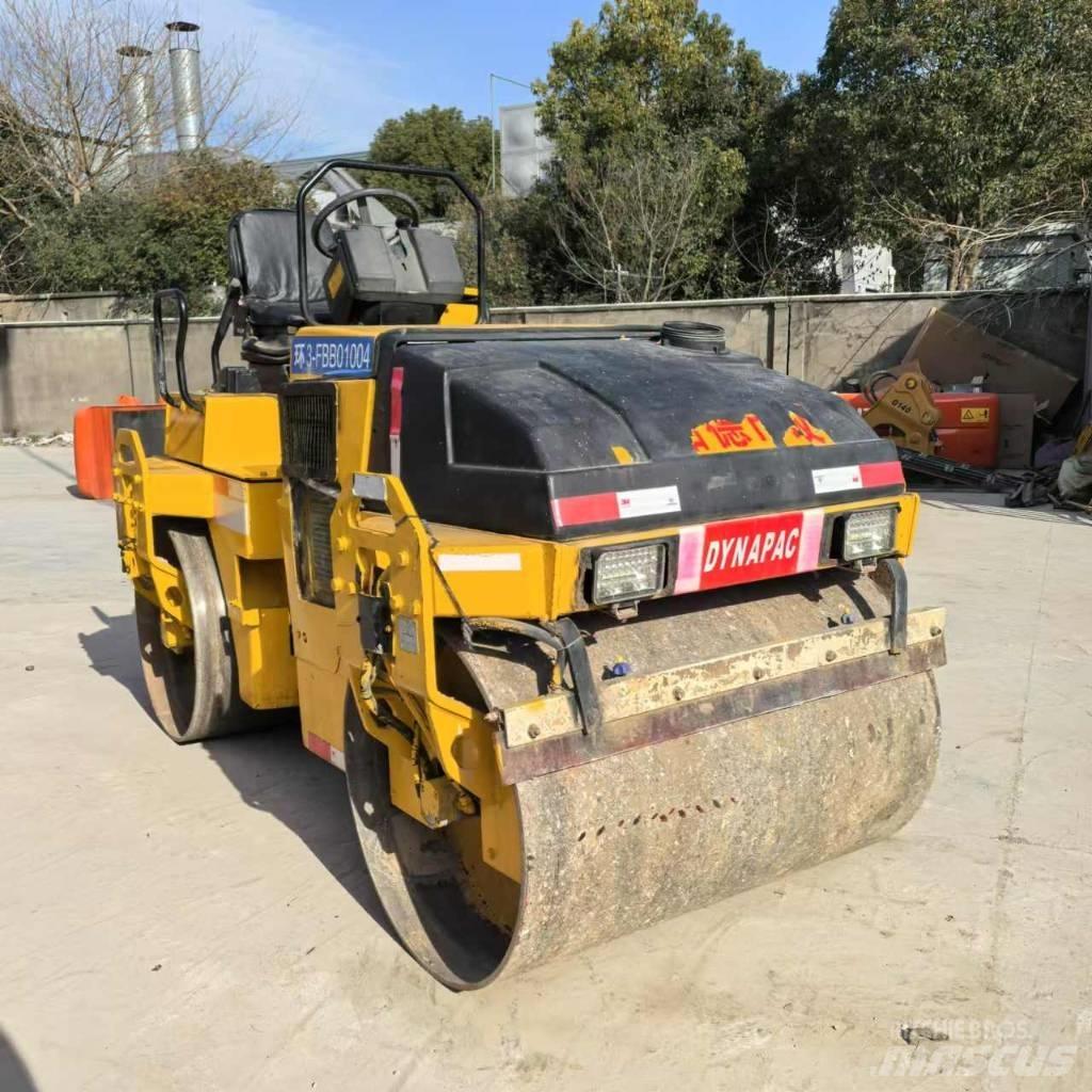 Dynapac CC 142 Twin drum rollers