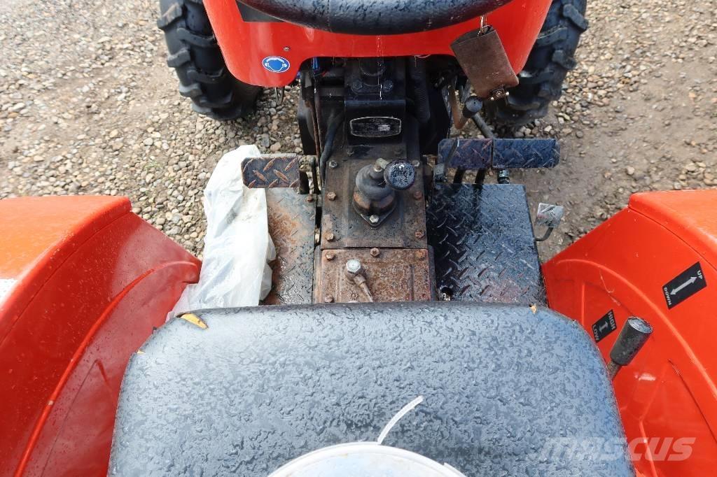 ONj 435 Tractors