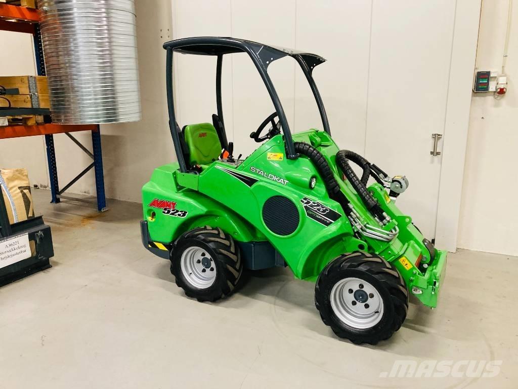 Avant 523 Mini Loader
