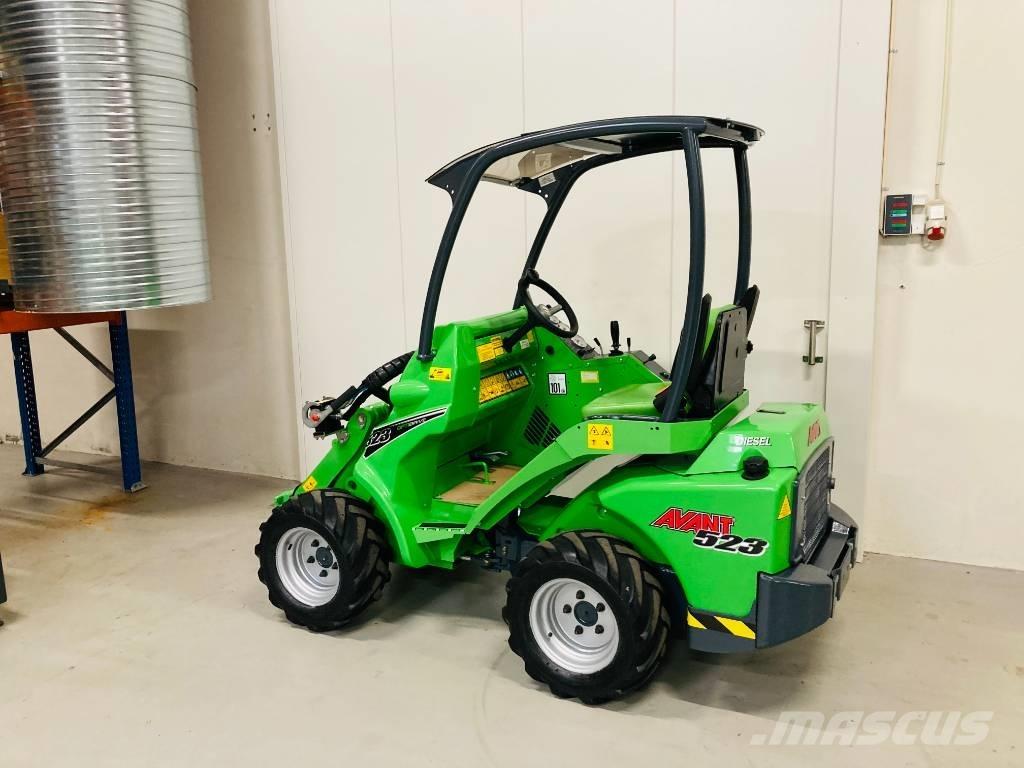Avant 523 Mini Loader