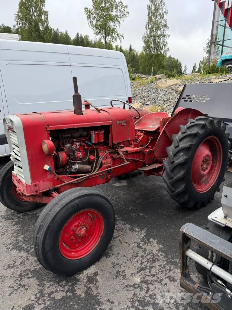 Valmet 361 Tractors