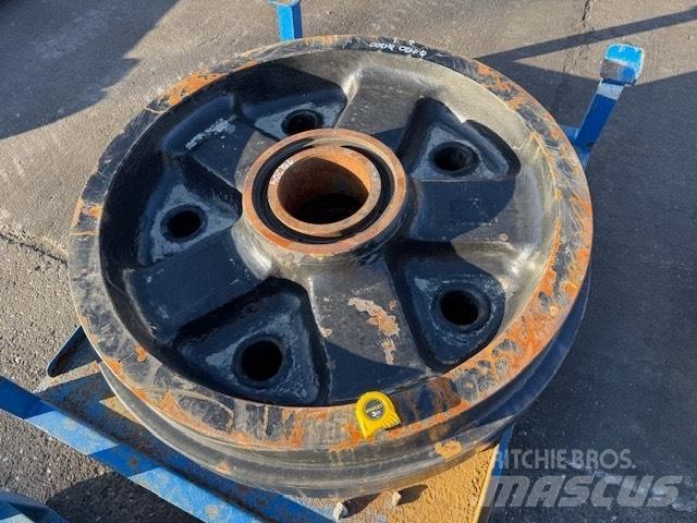 CAT 6020 NEW IDLER Tracks, chains and undercarriage