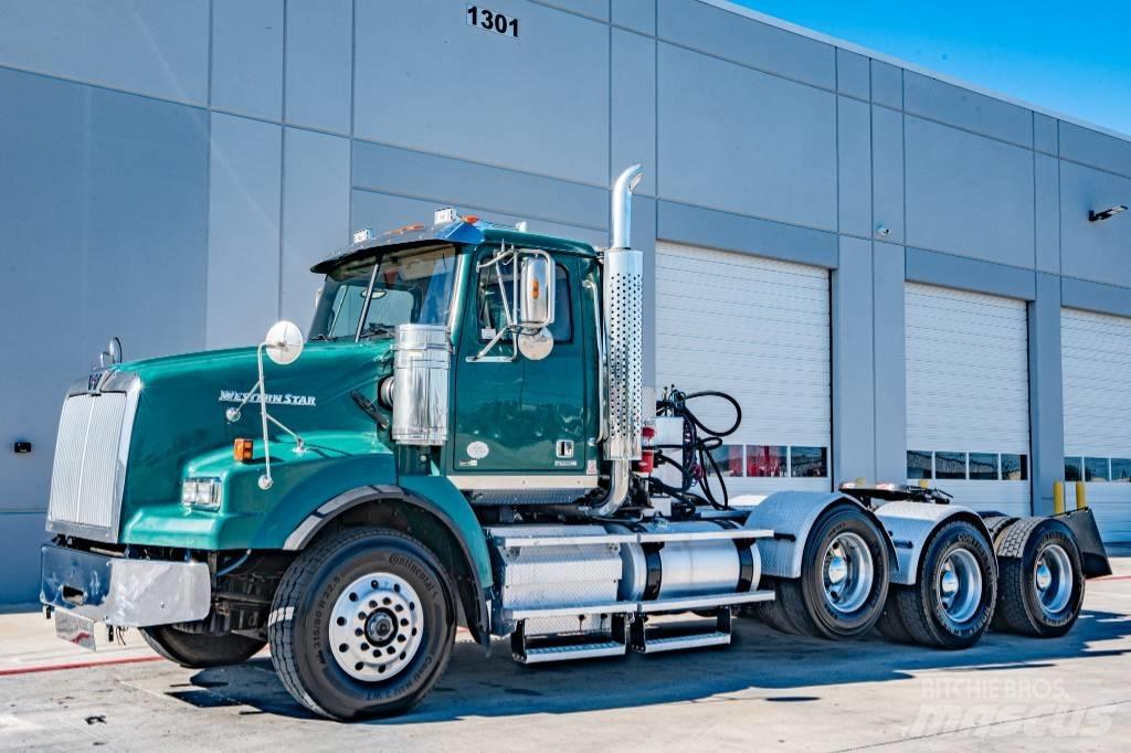 Western Star 4900 SB Conventional Trucks / Tractor Trucks