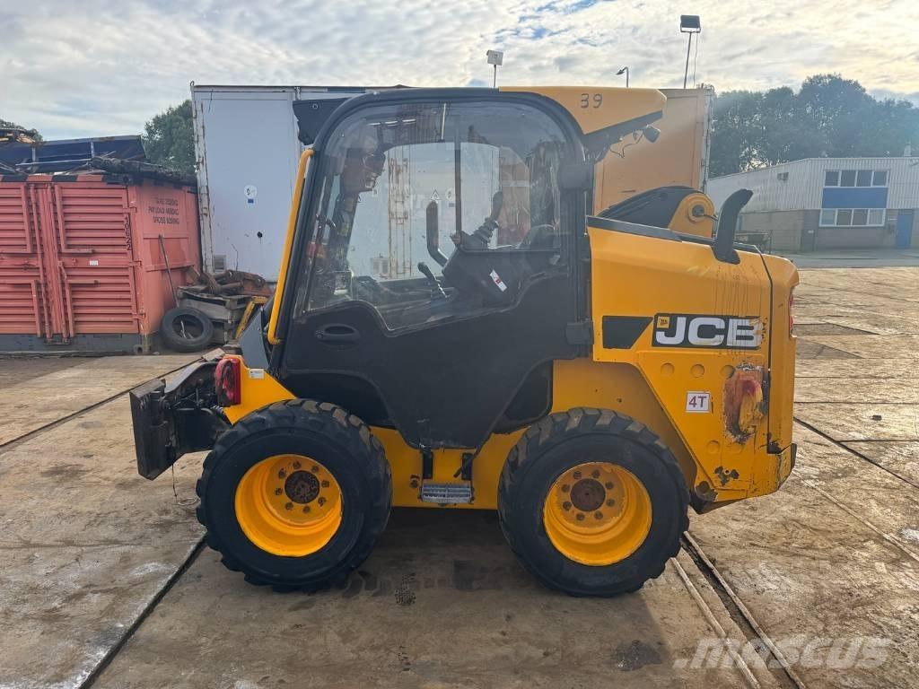 JCB 250T4 Skid Steer Loaders
