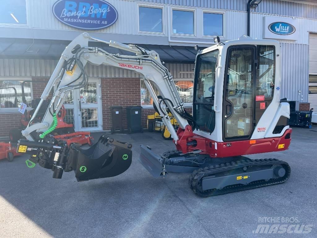 Takeuchi TB 225 Mini Excavators <7t (Mini Diggers)