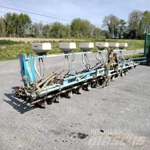 Monosem BR 502 Farm Drills