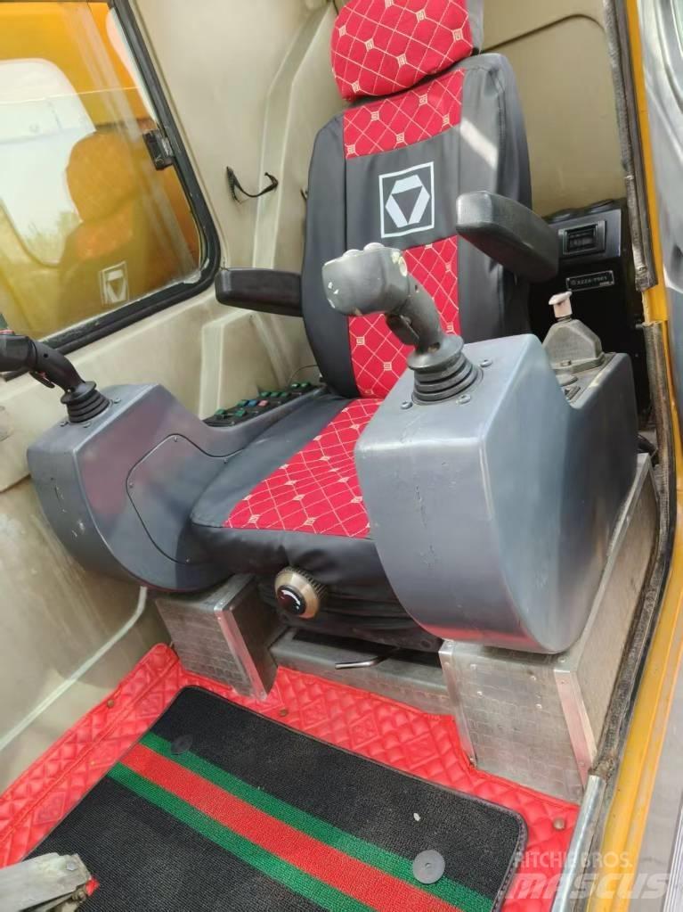 XCMG XCA 200 Mobile and all terrain cranes