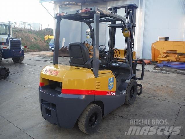 TCM FD25T3 Diesel Forklifts