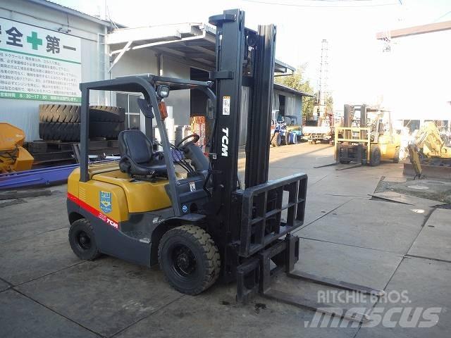 TCM FD25T3 Diesel Forklifts