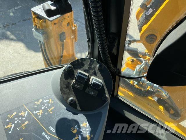 JCB 3CX Plus AEC Backhoe Loaders