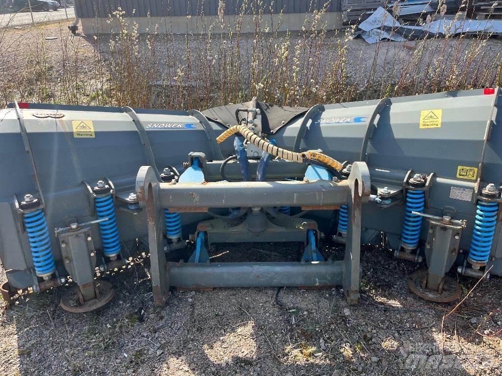 Snowek N320 Snow Blades And Plows