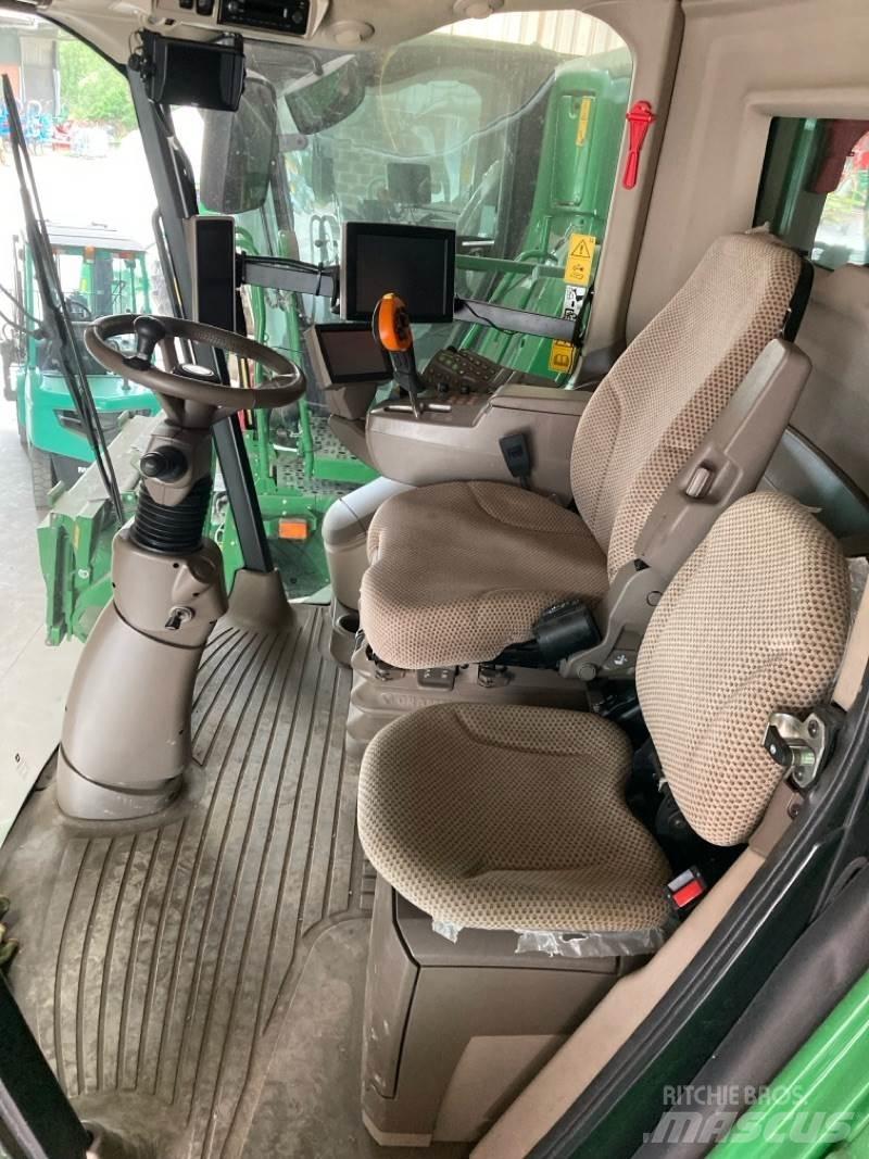 John Deere T560 Combine Harvesters