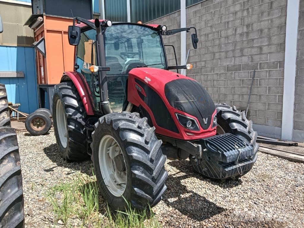 Valtra A 114 Tractors