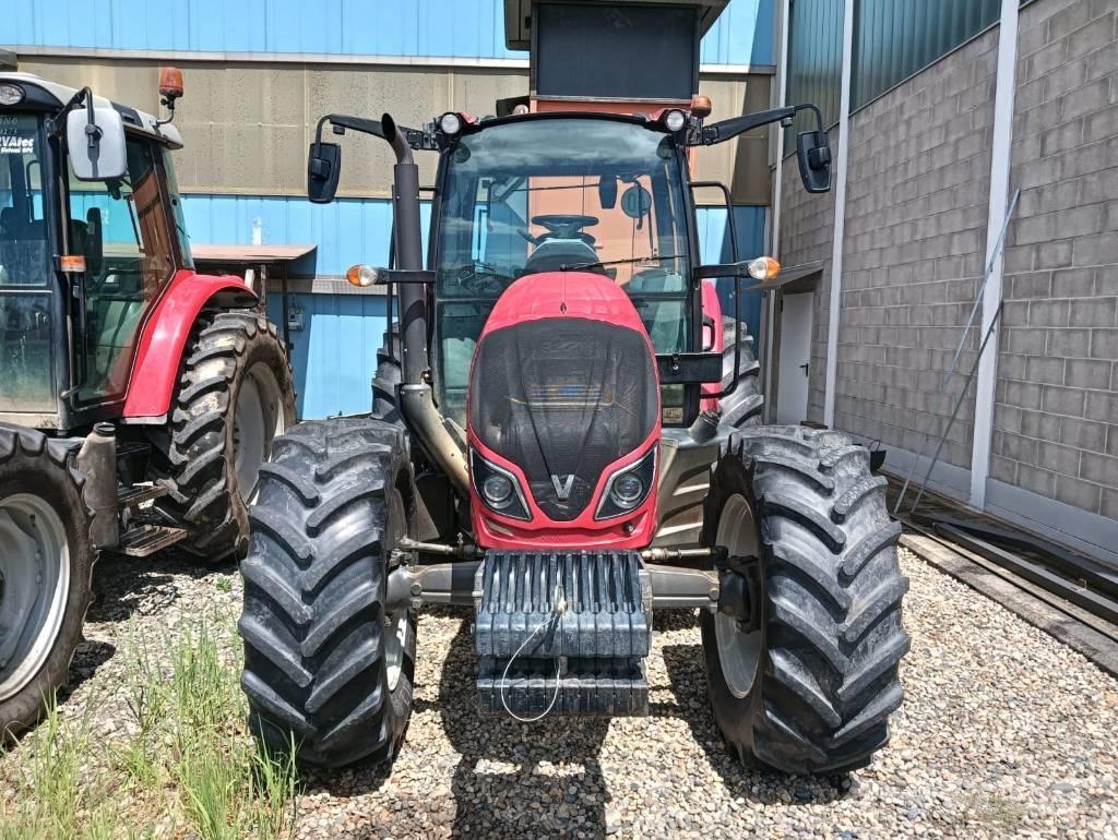 Valtra A 114 Tractors