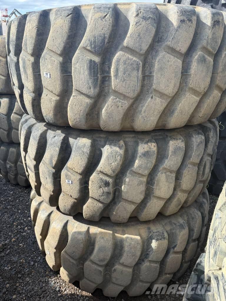 Bridgestone 23.5R25 Tires, wheels and rims