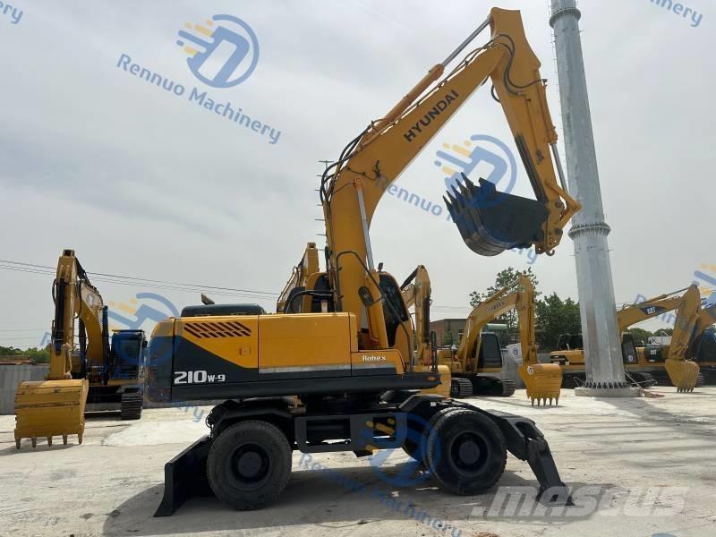 Hyundai R210W-9 Wheeled Excavators
