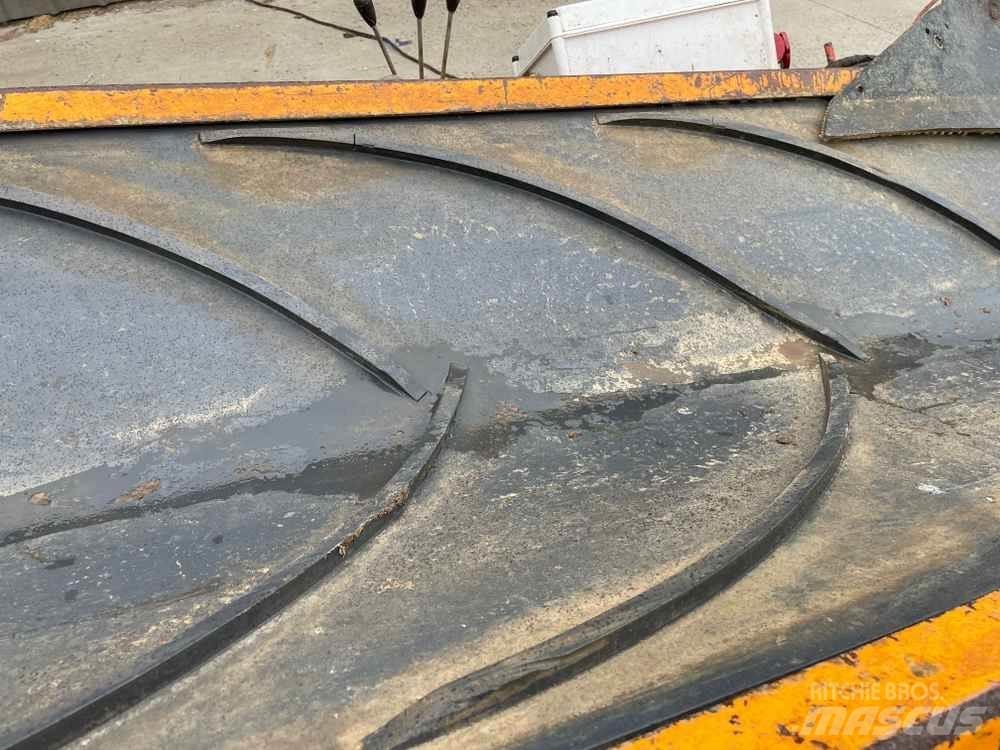 Dewulf LBV 11570 Farm Equipment - Others