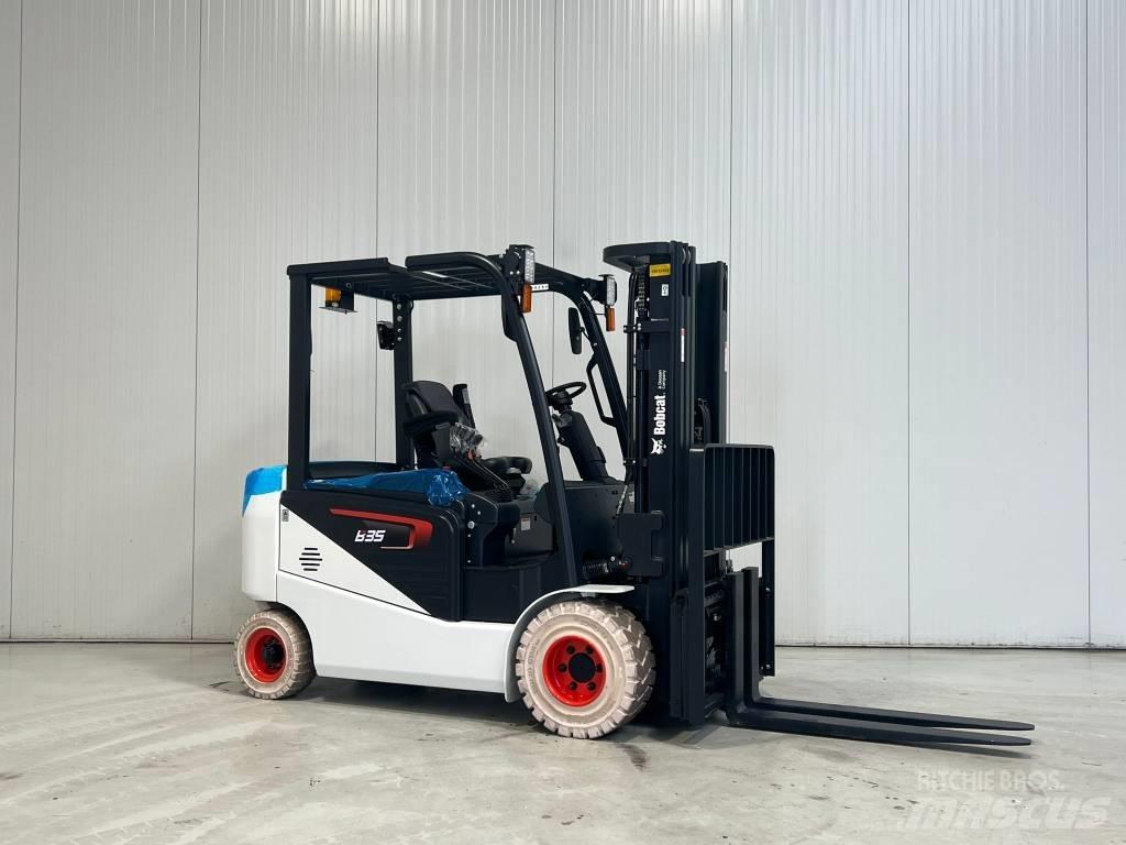 Bobcat B35NS Electric Forklifts