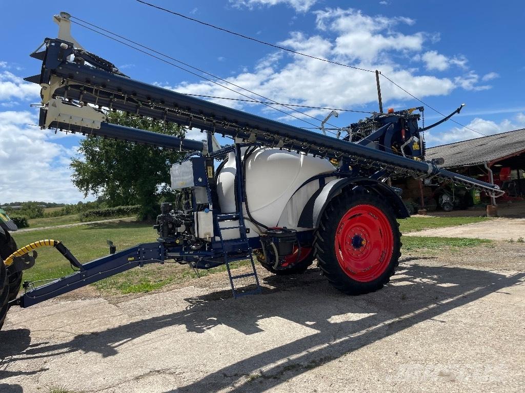 Danfoil ConCorde Trailed sprayers