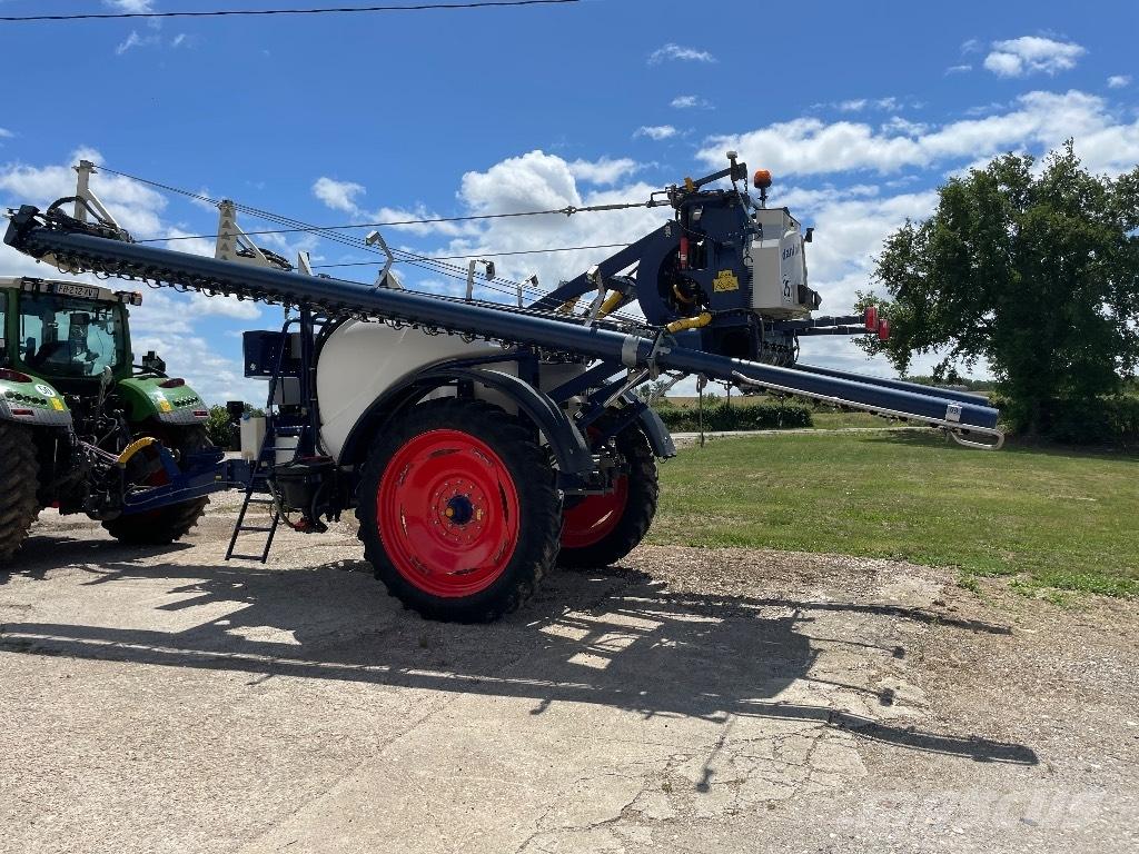 Danfoil ConCorde Trailed sprayers