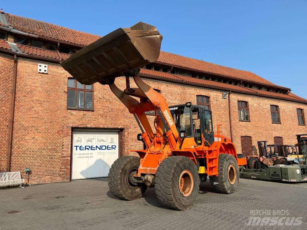 Doosan DL 300 Wheel Loaders