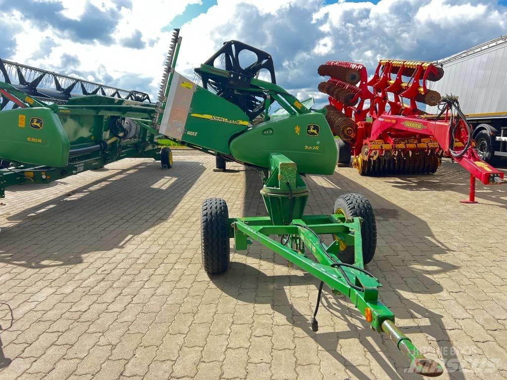 John Deere 630 R Harvester Headers