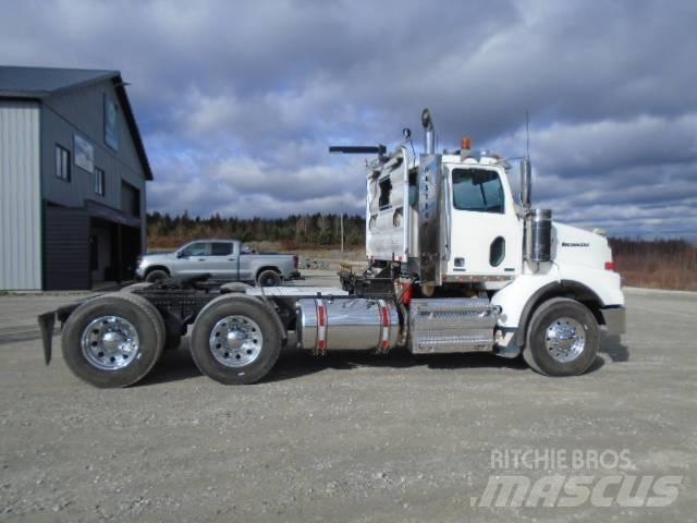 Western Star 4900 SA Conventional Trucks / Tractor Trucks