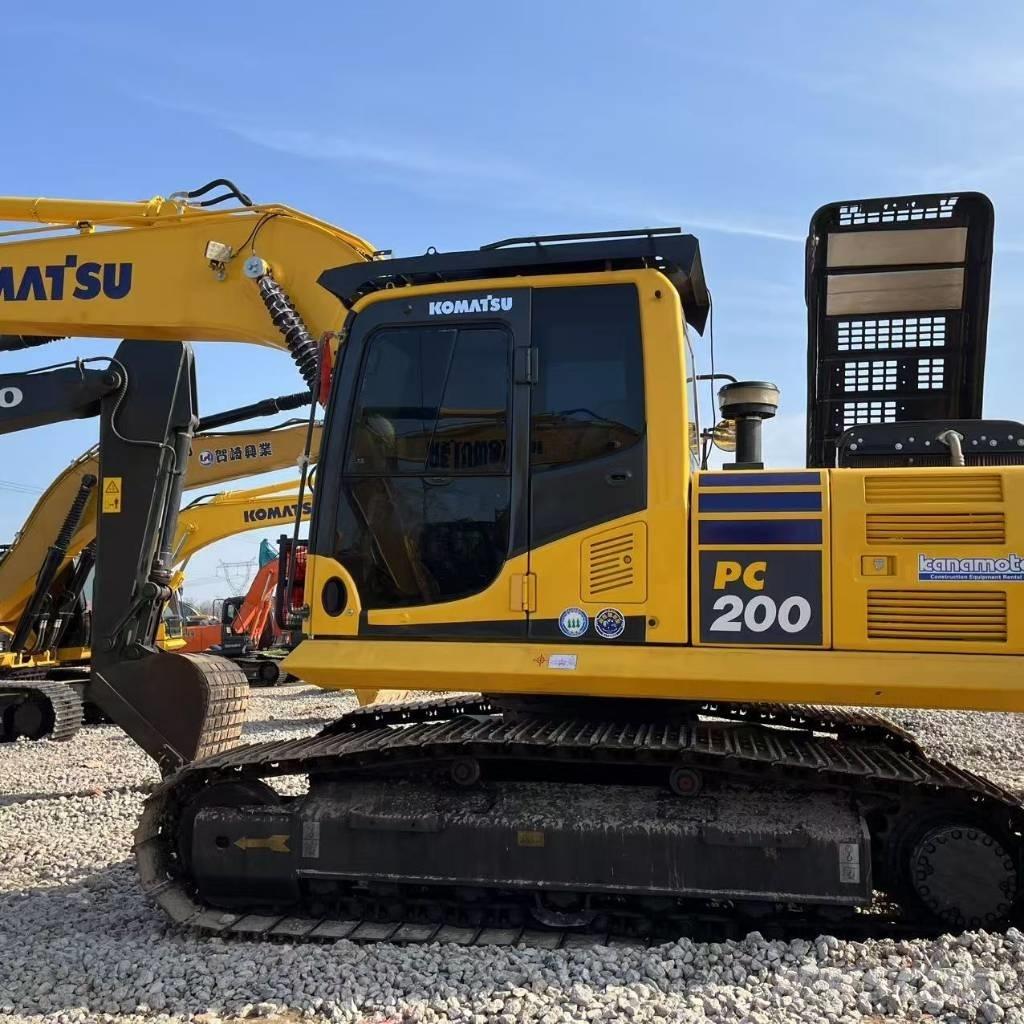 Komatsu PC 200 Crawler Excavators