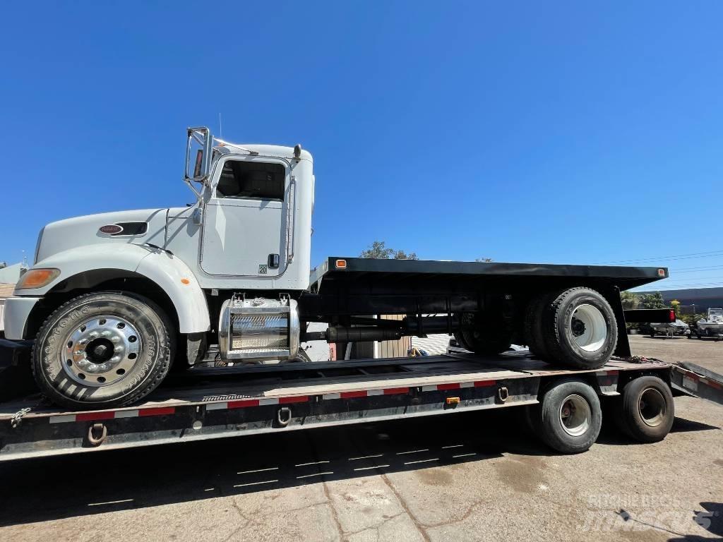 Peterbilt 337 Conventional Trucks / Tractor Trucks