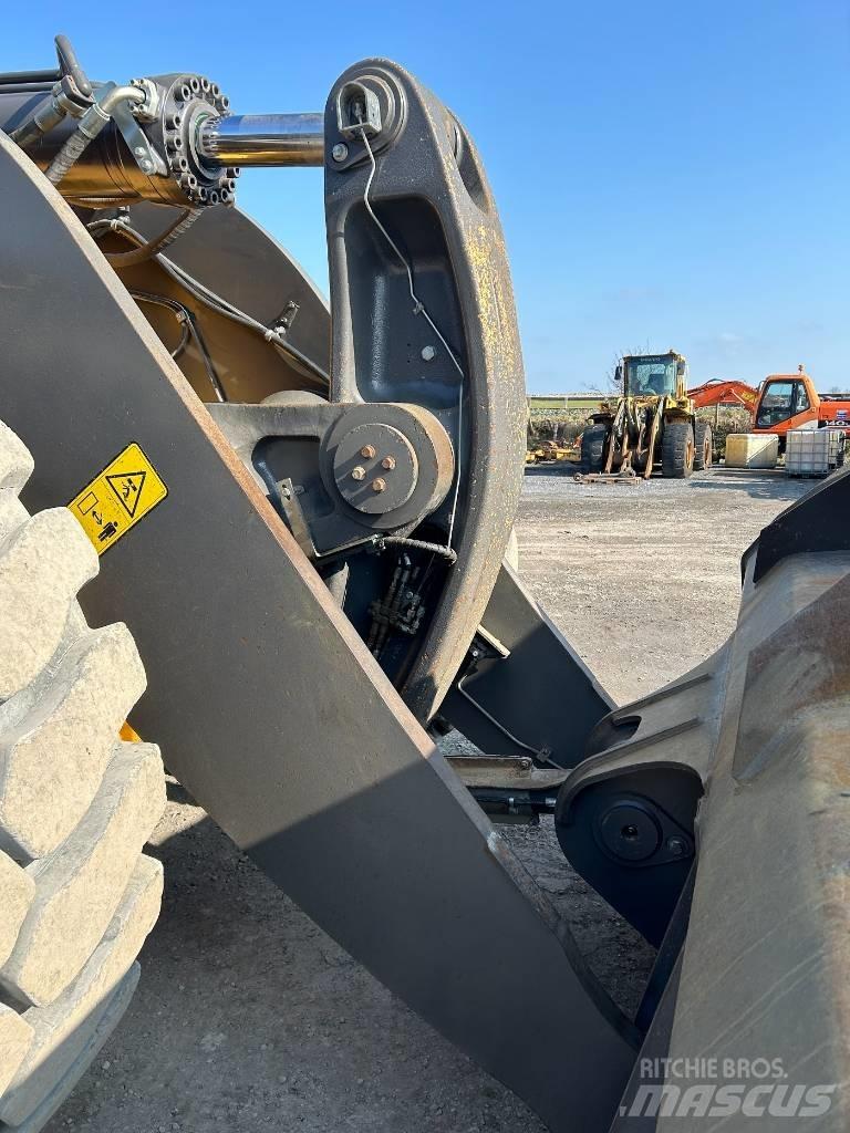 Volvo L 260 H Wheel Loaders
