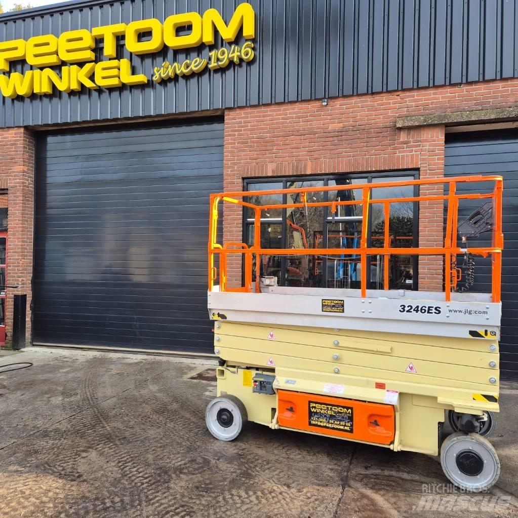 JLG 3246 ES Scissor Lifts
