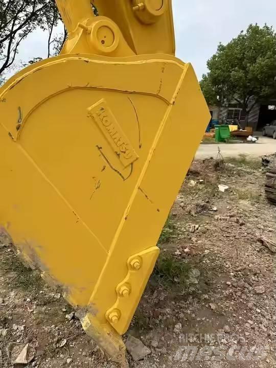 Komatsu PC 450 Crawler Excavators