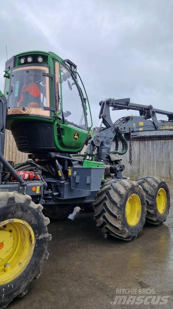 John Deere 1270 G Harvesters